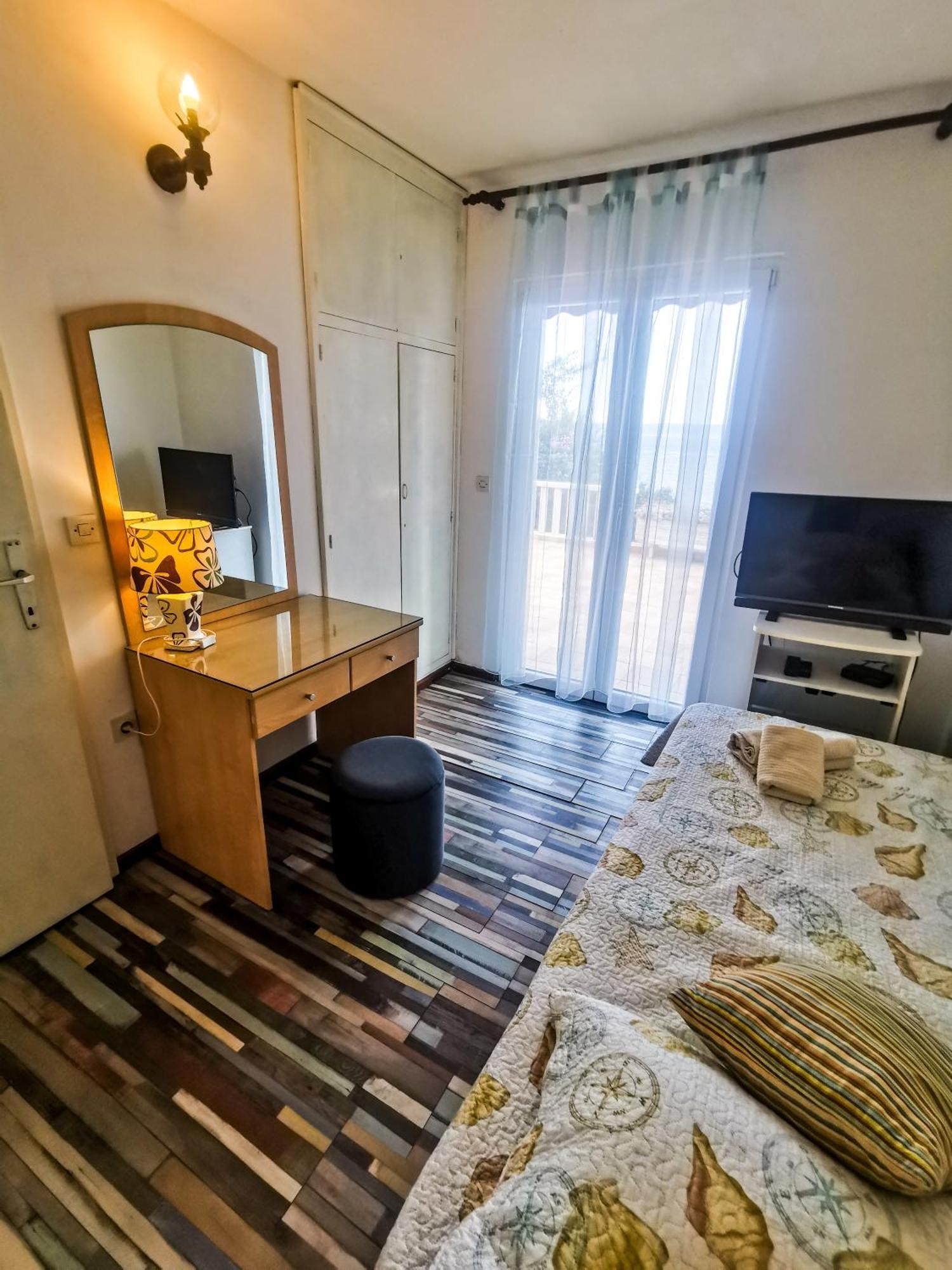 Apartman Damir Sumartin Eksteriør billede