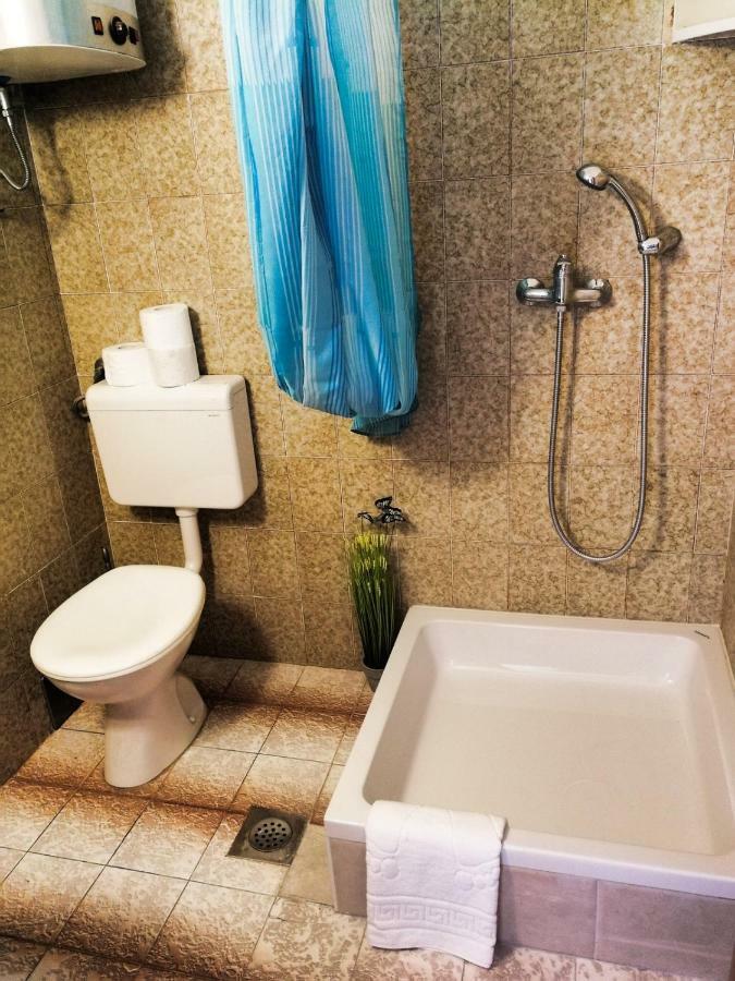 Apartman Damir Sumartin Eksteriør billede
